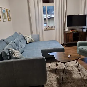  Apartment Max